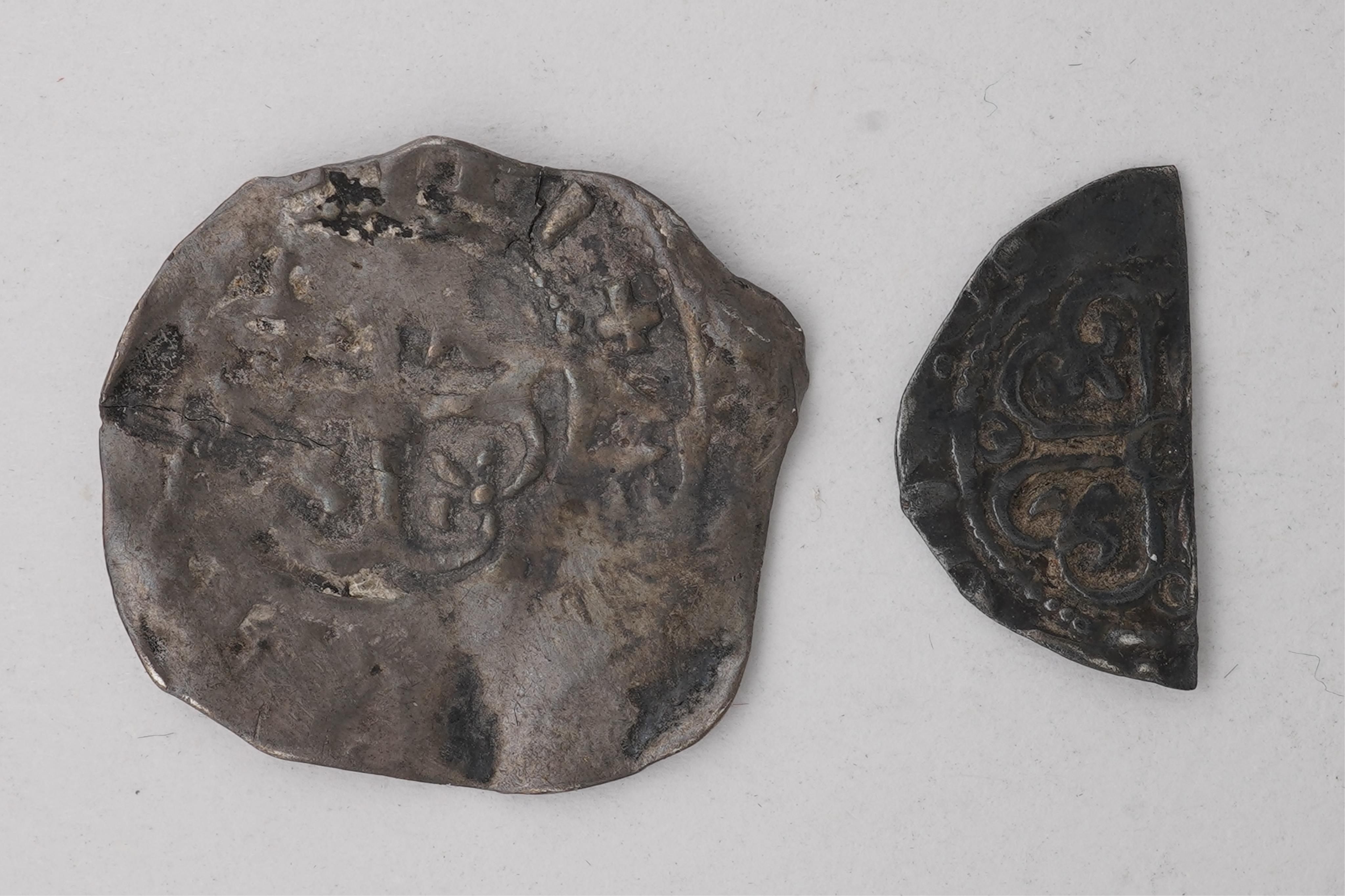 British hammered coins, Stephen (1135-1154), silver penny, Ipswich, moneyer Aedgar (1135-1154), 1.3g, fair and silver cut half penny, Watford, fine, 0.4g (2)
